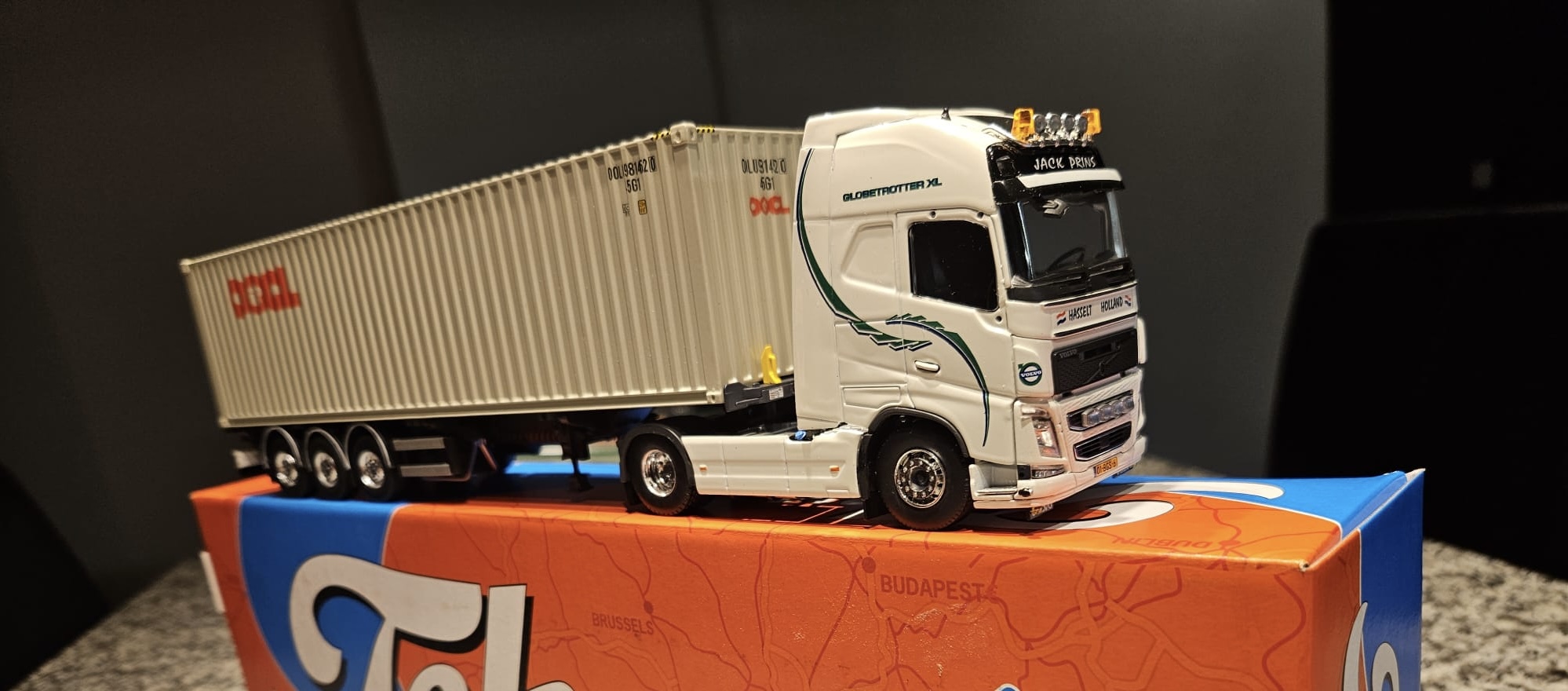 Hoogwaardige Volvo Miniatuur Truck – Prins Transport Hasselt